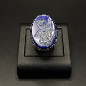 OLD UNIQUE HANDCRAFTED afghan silver plated ring with patterned Lapis lazuli stone
