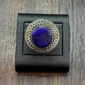 OLD UNIQUE HANDCRAFTED afghan silver plated ring with patterned Lapis lazuli stone