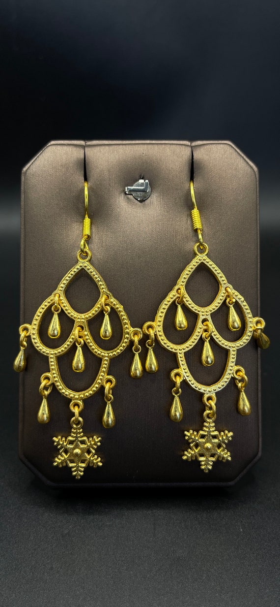 Vintage Wonderful gold plated Nepalese earring - image 1