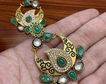 Vintage green agate Ethnic Gold Tone statement earrings