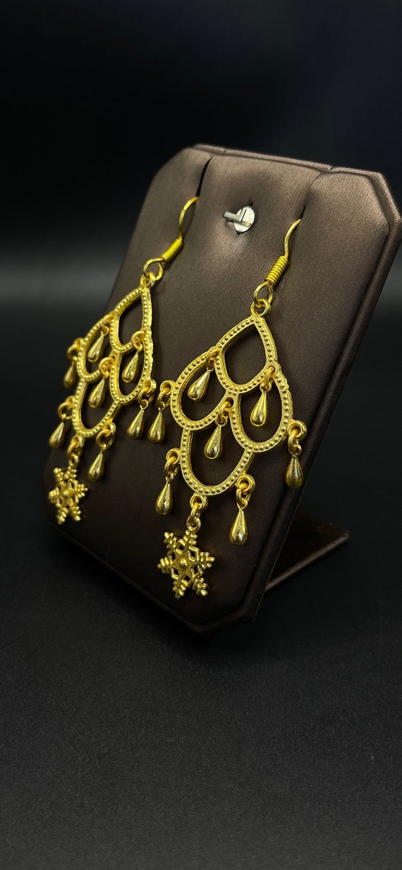 Vintage Wonderful gold plated Nepalese earring - image 3