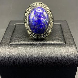 gorgeous vintage lapis lazuli ring handmade from  Afghanistan very stunning