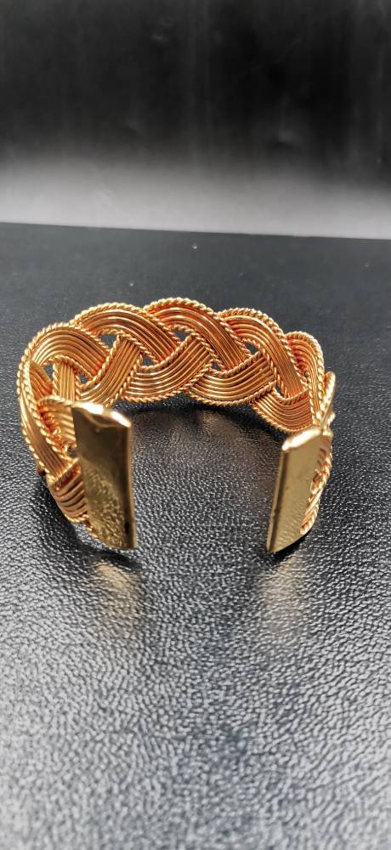 Unique looking gold plated bangle