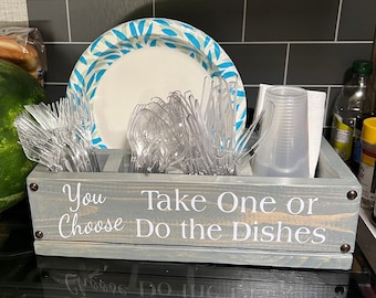 Organizador de cocina de madera personalizado: porta platos, vasos y cubiertos de papel