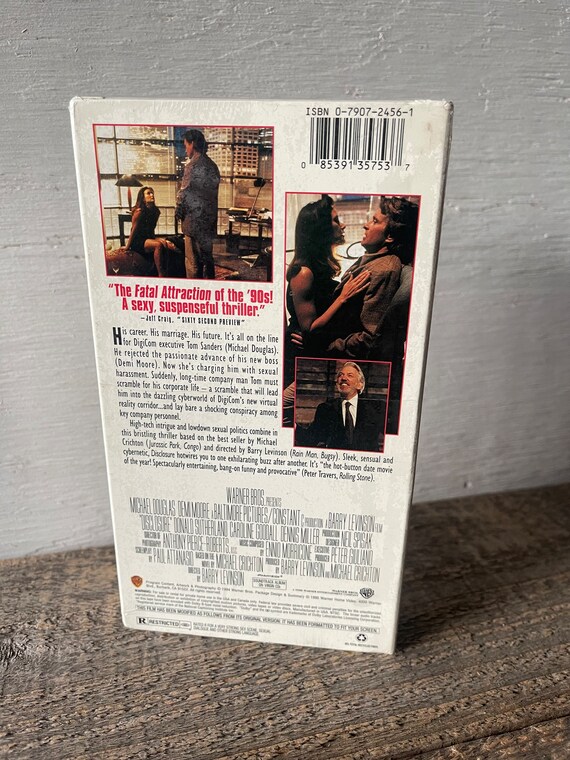 Disclosure Sealed VHS Movie // Michael Douglas, Demi Moore // 1995