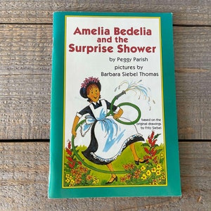Amelia Bedelia y la ducha sorpresa // Peggy Parish // Edición Houghton Mifflin 1999
