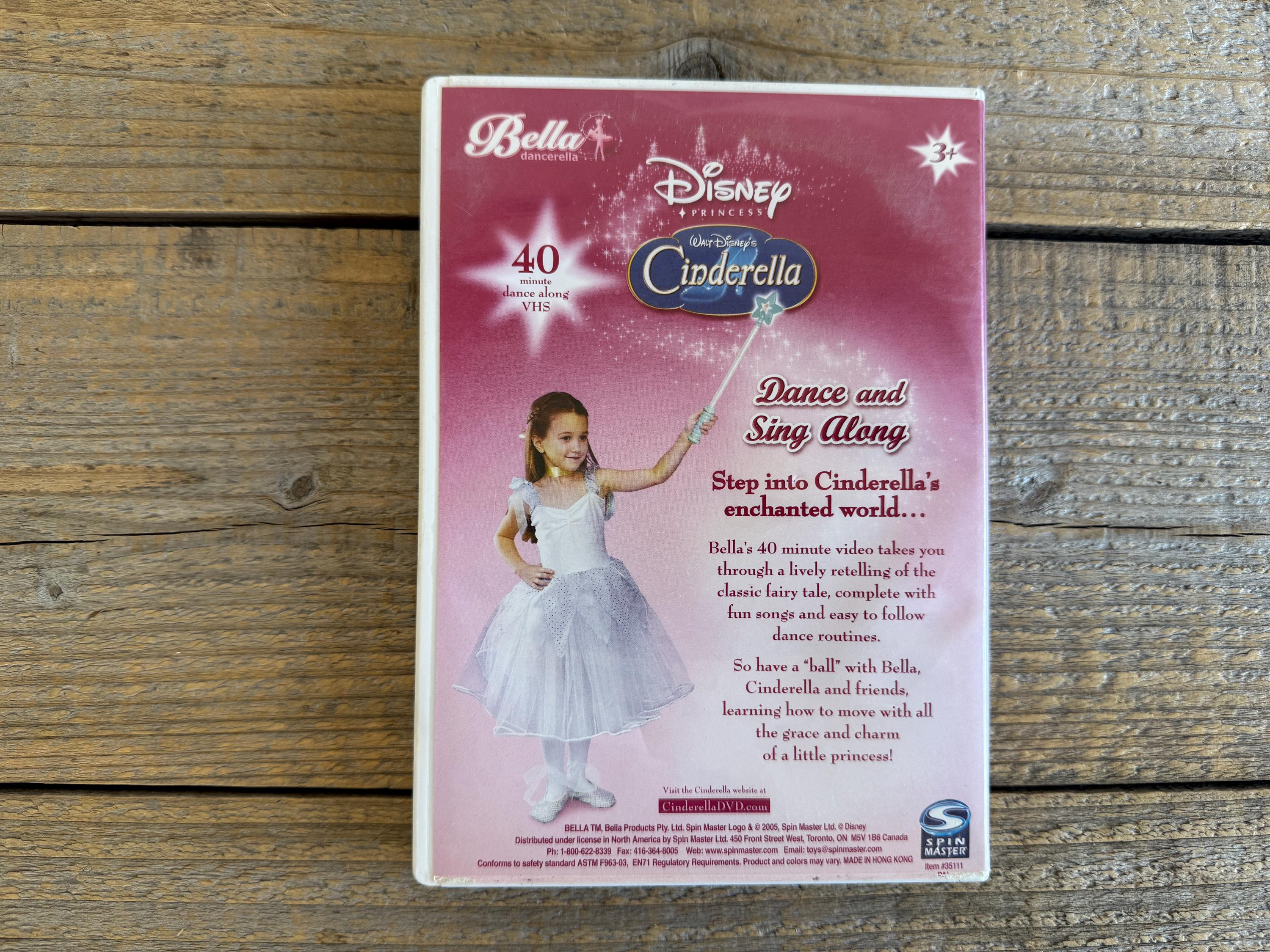 Disney Dance! Dance! DVD CDセット Disney - Disney's Dance Along - Amazon.com Music