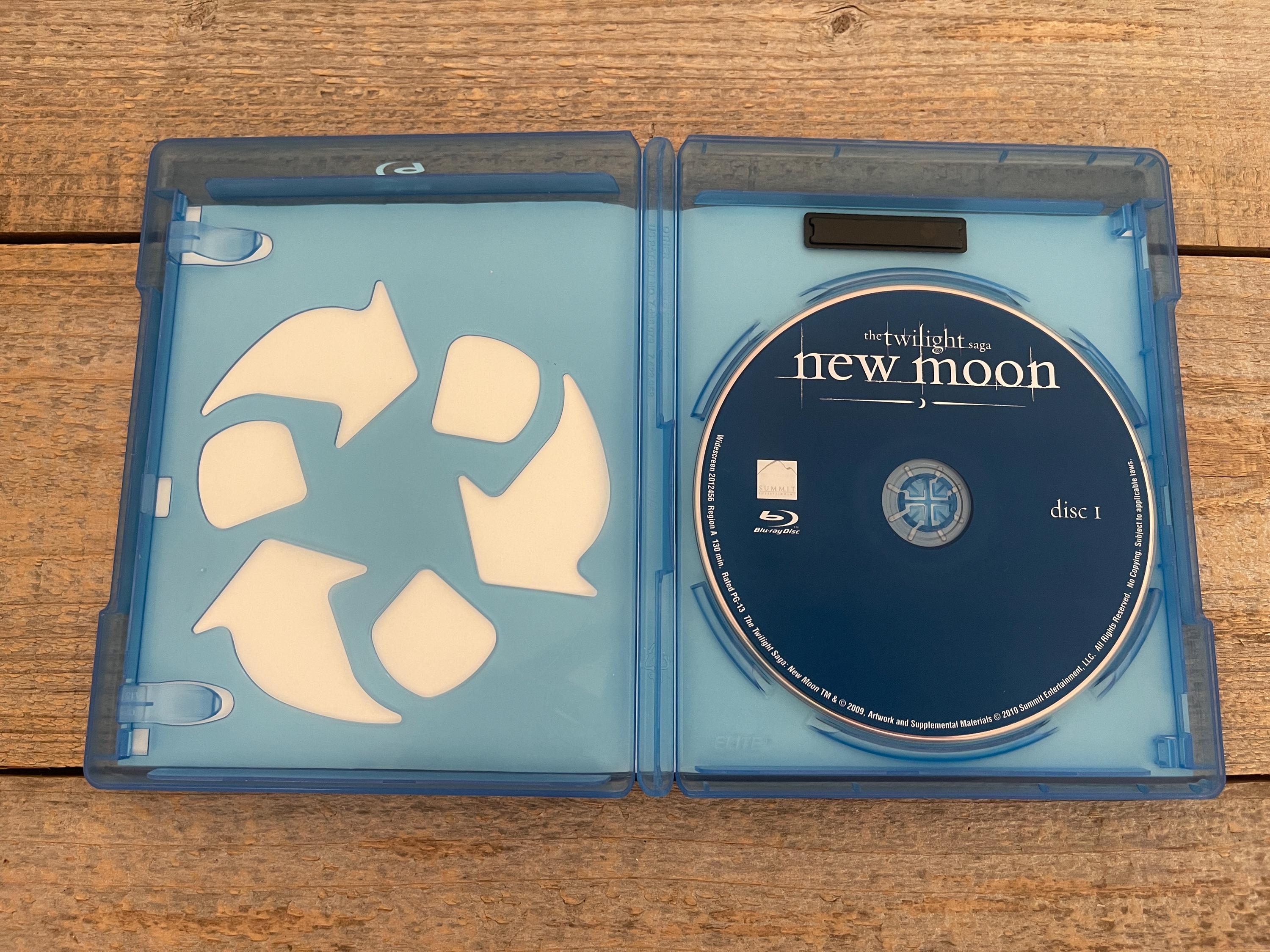 Twilight Saga Blu-ray Dvds // New Moon or Eclipse // Edward, Bella, Jacob - Etsy Twilight Saga Blu-ray Dvds // New Moon or Eclipse // Edward, Bella, Jacob - Etsy