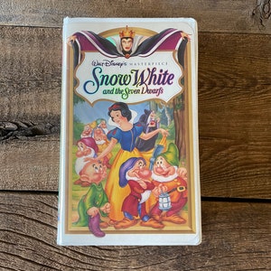 Vintage Walt Disney&#39;s Masterpiece, SNOW WHITE and the Seven Dwarfs / 1994 // Number 1524 // Vintage VHS Movie