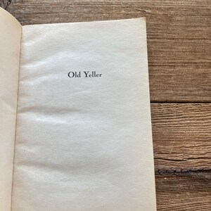 Old Yeller // Fred Gipson // Harper Trophy Edition 2004 - Etsy