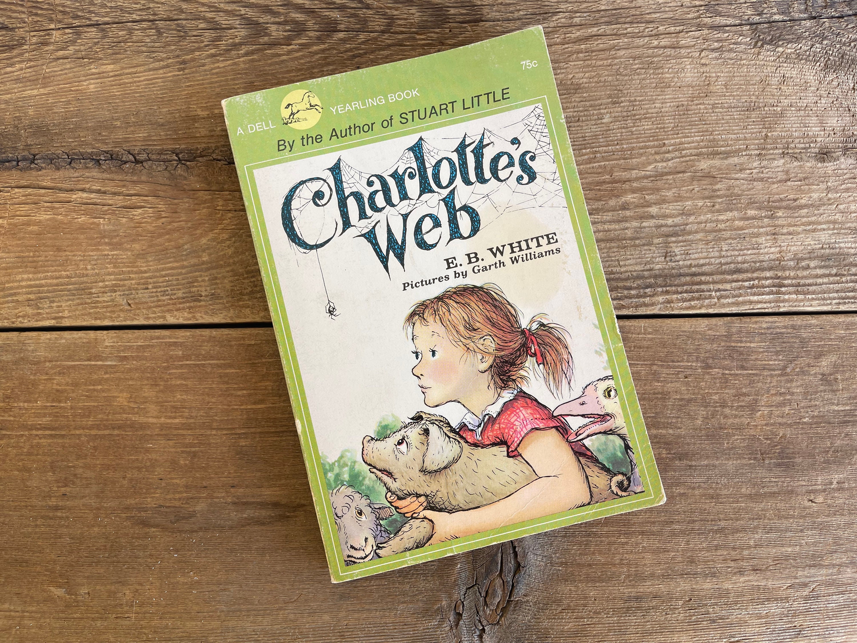 Charlotte's Web by E. B. White // Dell Yearling 1969 - Etsy, image size:3000x2250