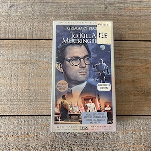 To Kill A Mockingbird NEW VHS Movie // Starring Gregory Peck // Based on the novel by Harper Lee // NEW, Unopened Condition // 1998