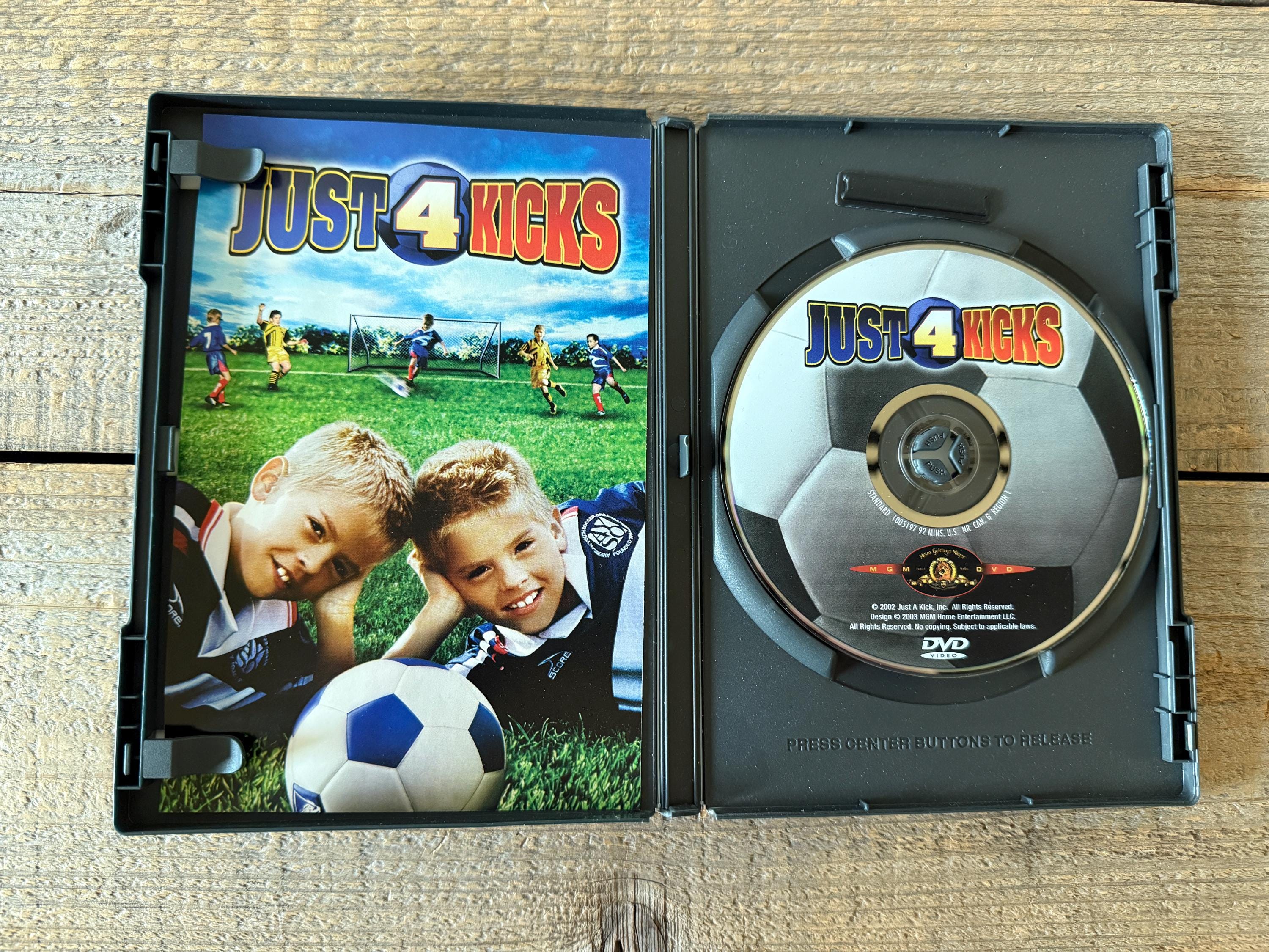 Just 4 Kicks DVD // Dylan and Cole Sprouse // 2003 Family Comedy