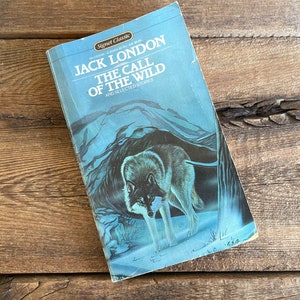 Vintage 1960 copy of &quot;The Call of the Wild&quot; by Jack London, Paperback