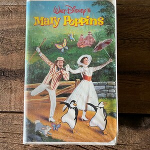 Vintage Mary Poppins VHS Movie // 1991 Walt Disney // Clamshell Case