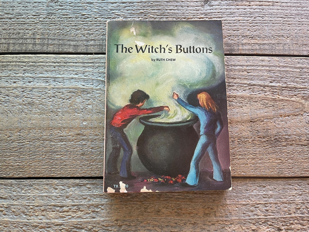 The Witch's Buttons // Ruth Chew // First Printing 1974 // Scholastic ...