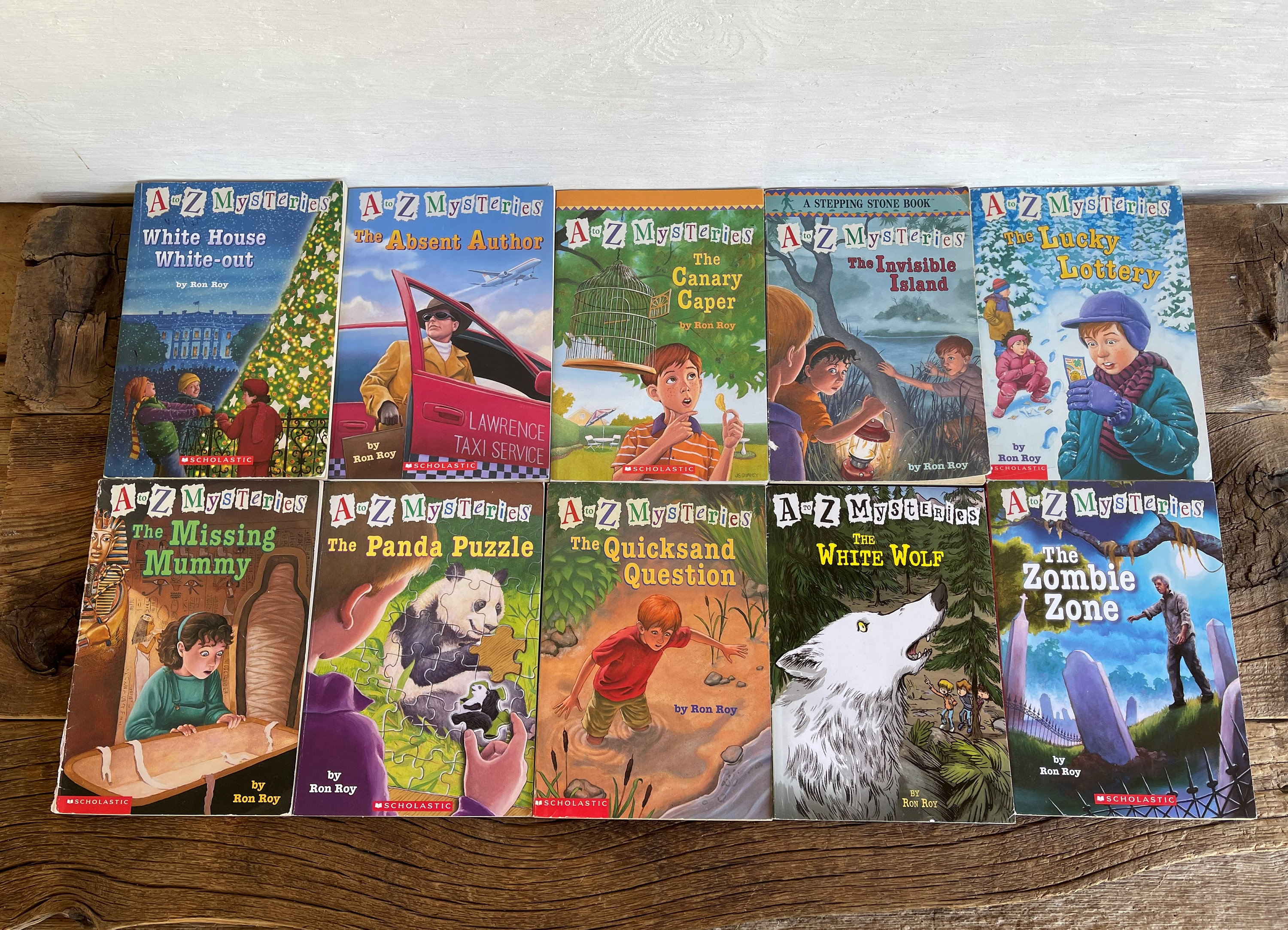 A-Z Mysteries 全14冊セット A to Z Mysteries Boxed Set: Every Mystery from A to Z! by Ron Roy