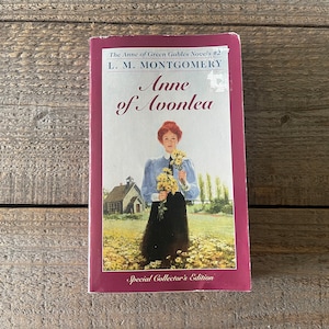 Anne of Avonlea Buch // Special Collector's Edition 1996 // L. M. Montgomery // Ungekürzter Text, Biographie, Karte von Prince Edward Island