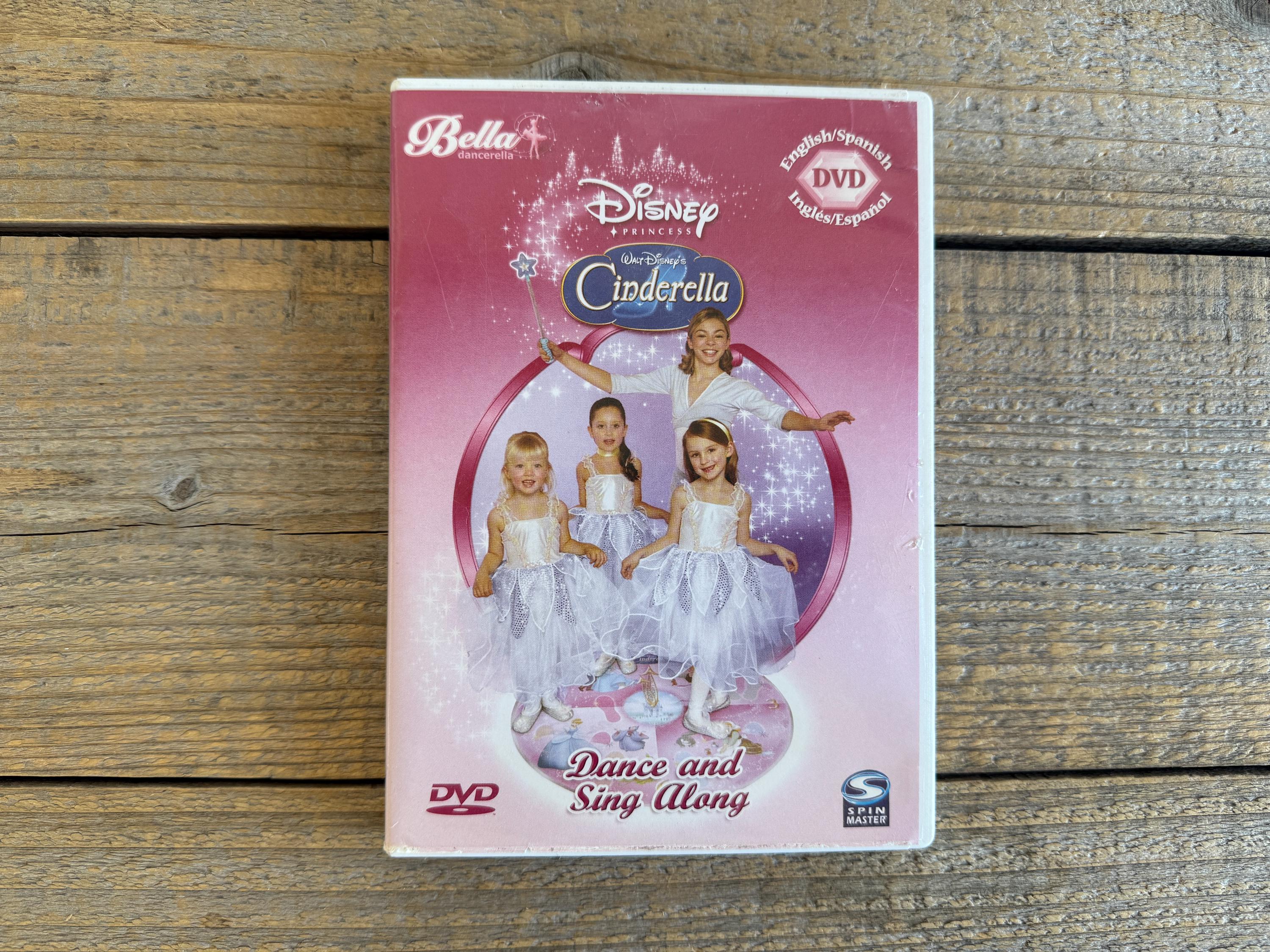 Disney Dance! Dance! DVD CDセット Disney - Disney's Dance Along - Amazon.com Music