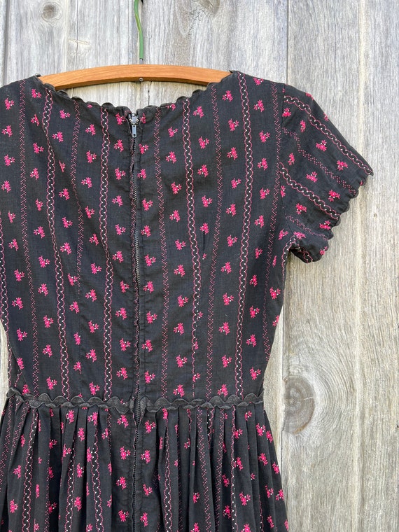 XXS / Vintage 1950s Black and Pink Floral Dress - image 7