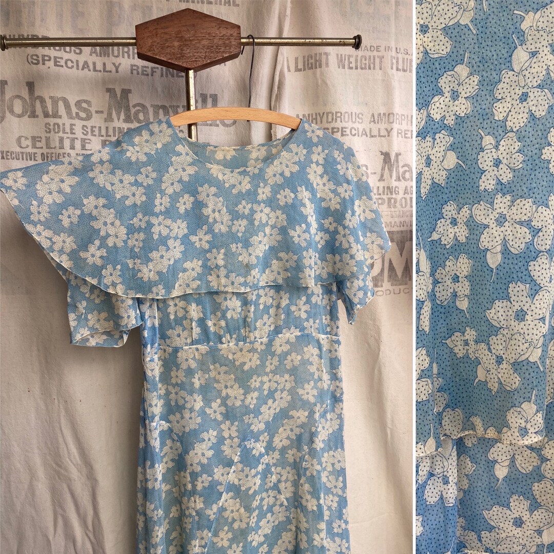 1930's Vintage Smocked Daffodil Print Voile Dress - White