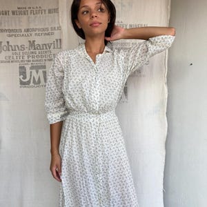Early 1900s Cotton Floral Seersucker Lawn Day Dress