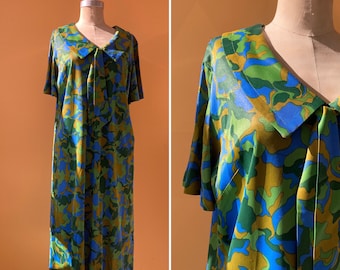 M - L / Vintage 1960s Groovy Print Dress | Metal Zipper | Sears