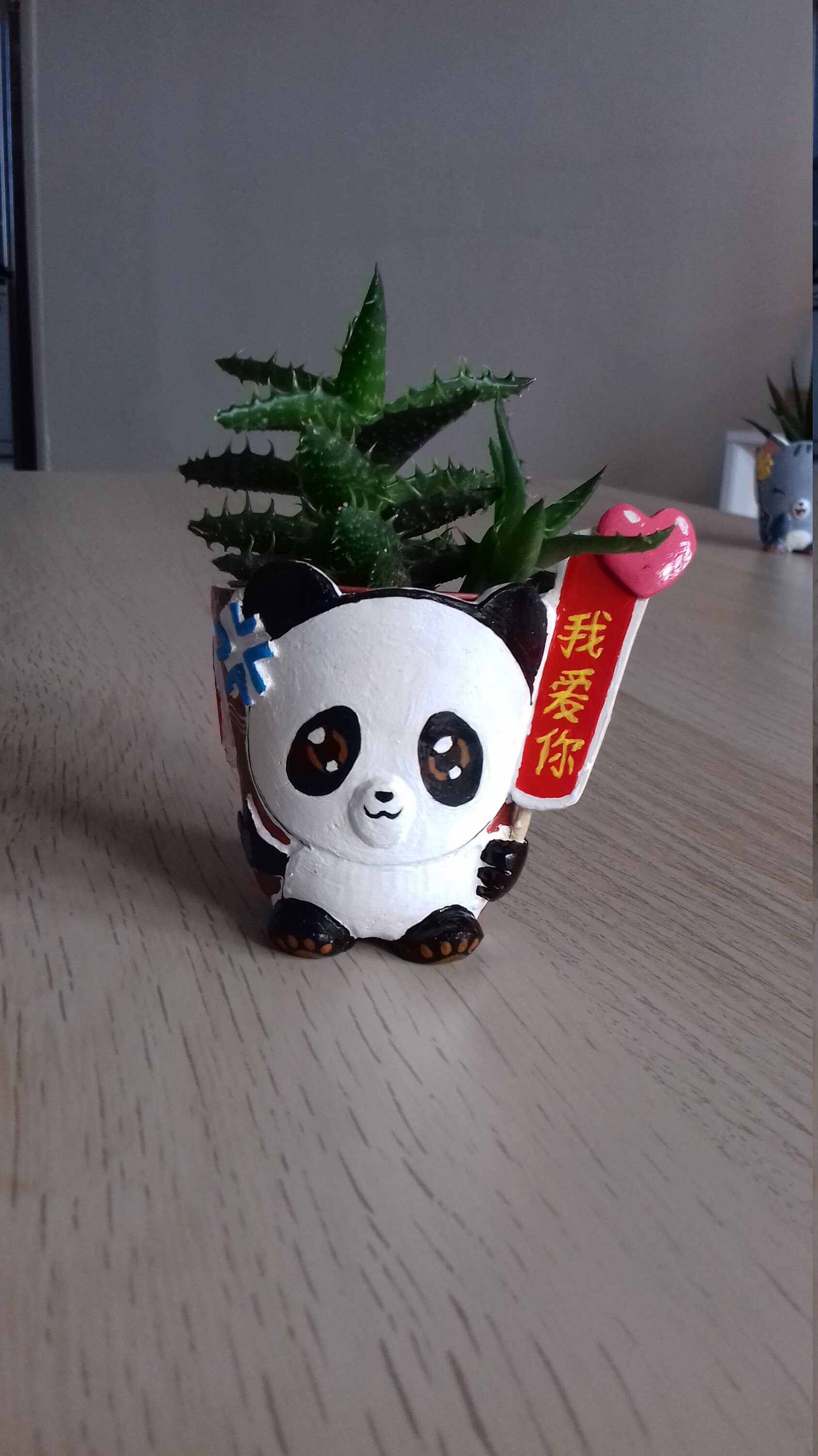 Panda Kawaii. Petit Pot Je T'aime en Chinois Pour Mini Plante.