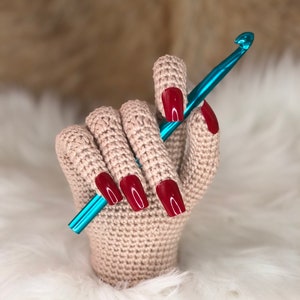 Artisan Hand Pattern (English, PDF file)