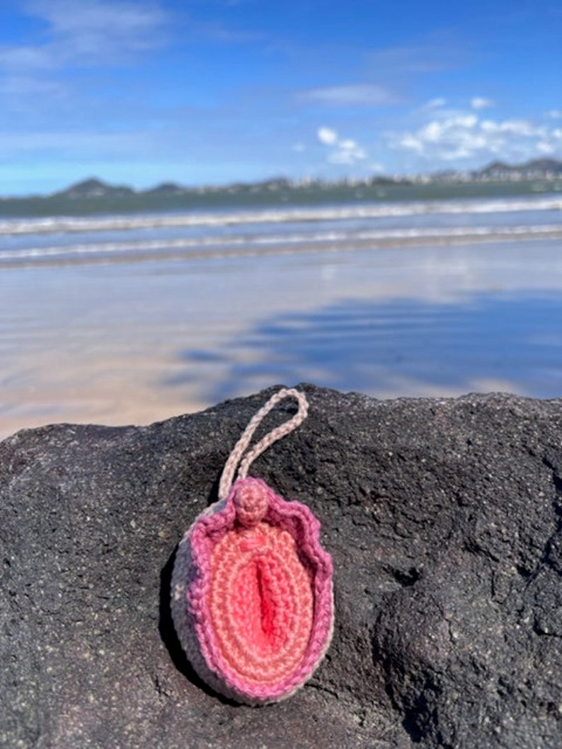Patrón, llavero mini vulva (archivo PDF, inglés) imagen 3