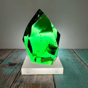 Andara crystal natural cutting Emerald green bubble 2630gr with base for decoration