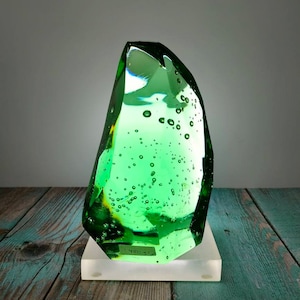 Andara crystal natural cutting Emerald green bubble 2400gr + base for decoration
