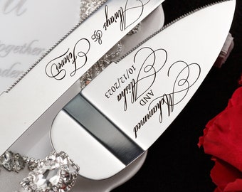 silver wedding personalized knife and glasses, silver wedding serving set, elegant silver wedding cutlery, fancy cake plate, nuestra boda