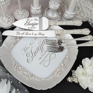 pearl wedding, pearl wedding glasses and cake knife set, pearl flutes, wedding cake plate with forks, pearl wedding theme serv+knif+plate+fork