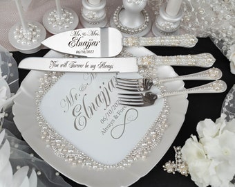 pearl wedding, pearl wedding glasses and cake knife set, pearl flutes, wedding cake plate with forks, pearl wedding theme