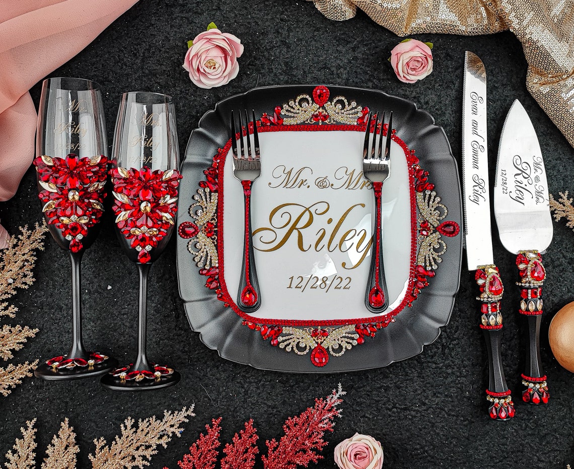 red black wedding gold black red wedding glasses black red set of 7 with plate