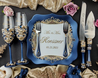 navy and gold wedding