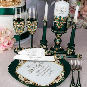 Green wedding cake cutting set, emerald green wedding cake server, green gold wedding flutes