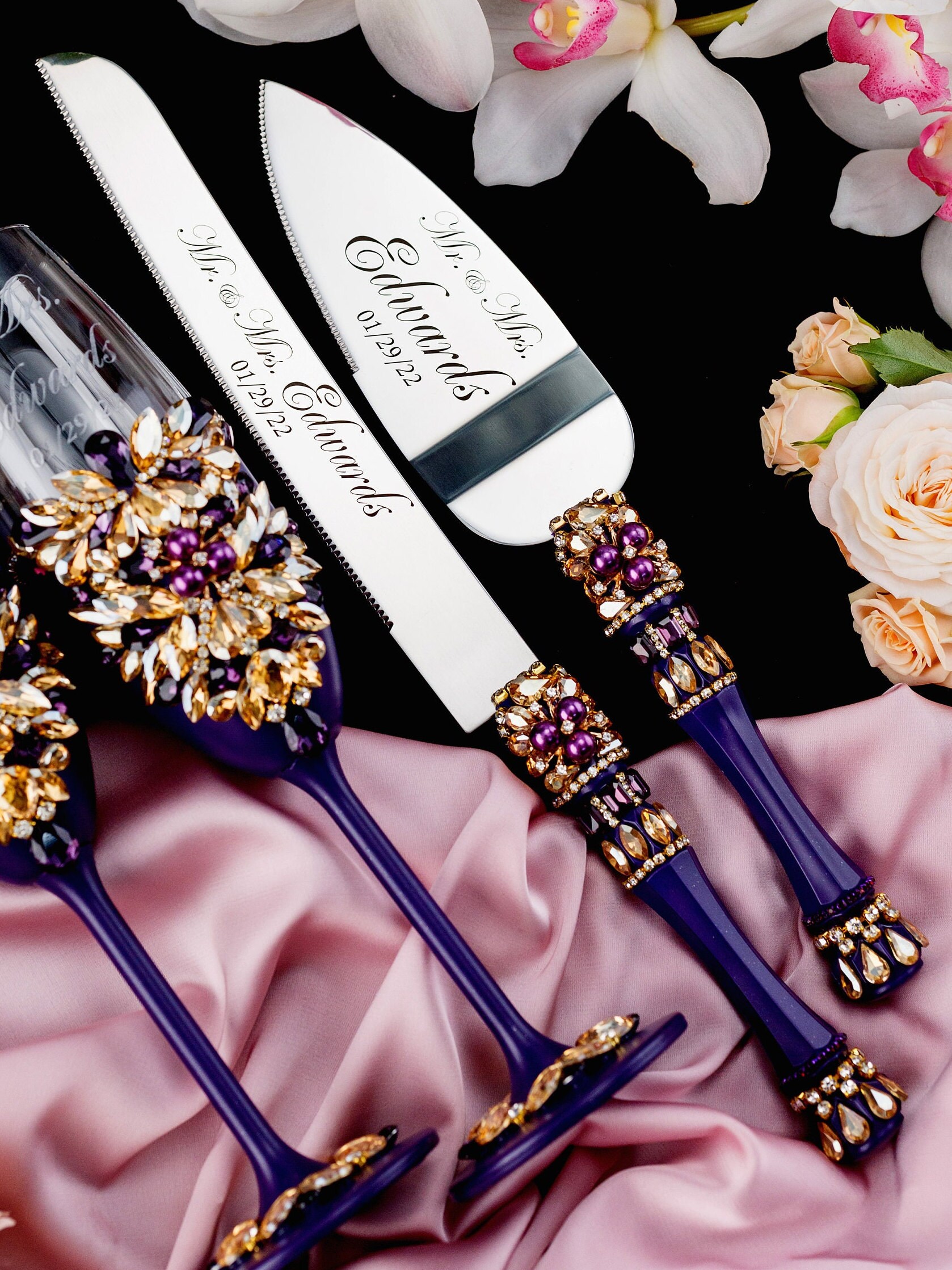 Decoraciones de boda en oro morado, juego de corte de pastel de boda en oro  ciruela, copas de boda en oro berenjena, copas de boda en amatista - Etsy  México, image size:1678x2238