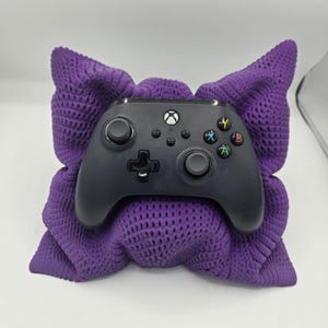 Pillow Controller Stand for Multiple Controller Styles | Two Styles: Crochet, or Regular | 3D Print