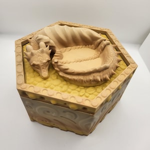 Dragon Guardian Trinket Box with Small Jewelry Tray on the Lid | 3D Print