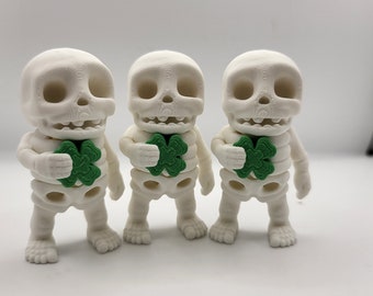 Lucky Tiny Articulated Skeleton with a Four Leaf Clover 3D Print