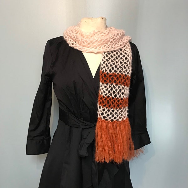 Bufanda naranja y rosa de ganchillo inspirada en Mary Poppins para cosplay, disfraces, Disneybound, regalos y uso diario