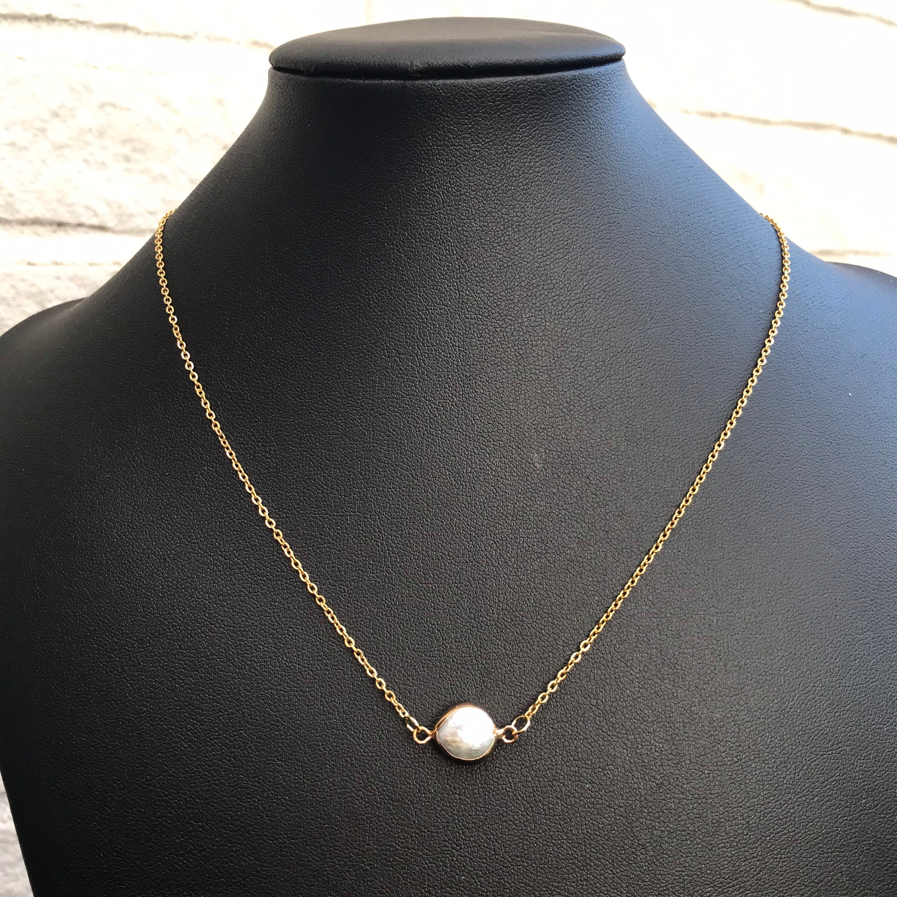Nancy Wheeler Stranger Things Season 3 Gold Chain Necklace With Mother Of Pearl Charm Link Connector Stainless Steel