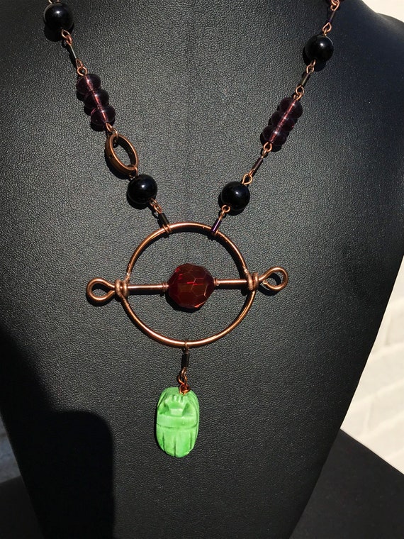 Winifred Beaded Necklace With Metal Wire Round Pendant With