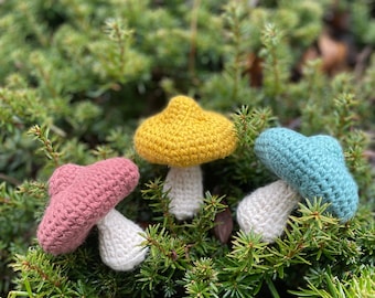 Pilz Katzenspielzeug 3er Set | Hand gehäkelt | 100% Baumwolle