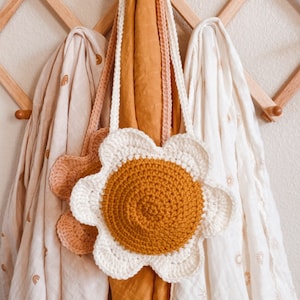 Daisy Purse | Toddler Purse | Flower Purse | Crochet Purse | Toddler Accessories | Little Girl Purse | Pretend Play | Birthday Gift Idea