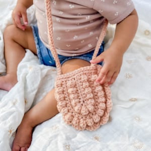 Toddler Purse | Scalloped Toddler Purse | Crochet Purse | Toddler Accessories | Little Girl Purse | Birthday Gift | Dress Up | Girly