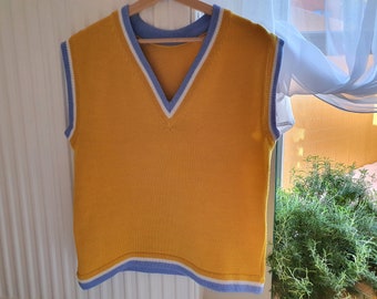 Sweater vest natural soft-merino wool.knitted sweater vest.sand color vest