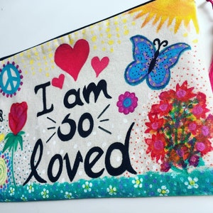 Bolsa exclusiva pintada à mão / bolsa para tablet - SOU TÃO ADORADA